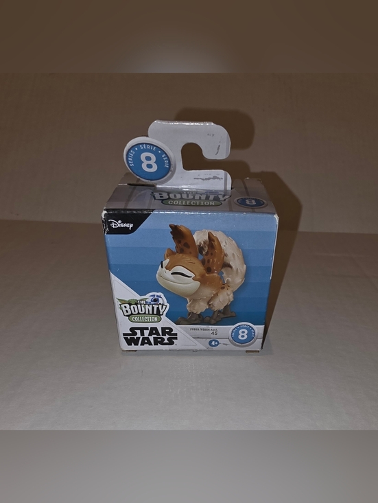 Hasbro Other - Disney Star Wars Bounty Collection Series 8 Figure - Brown, Cream & White